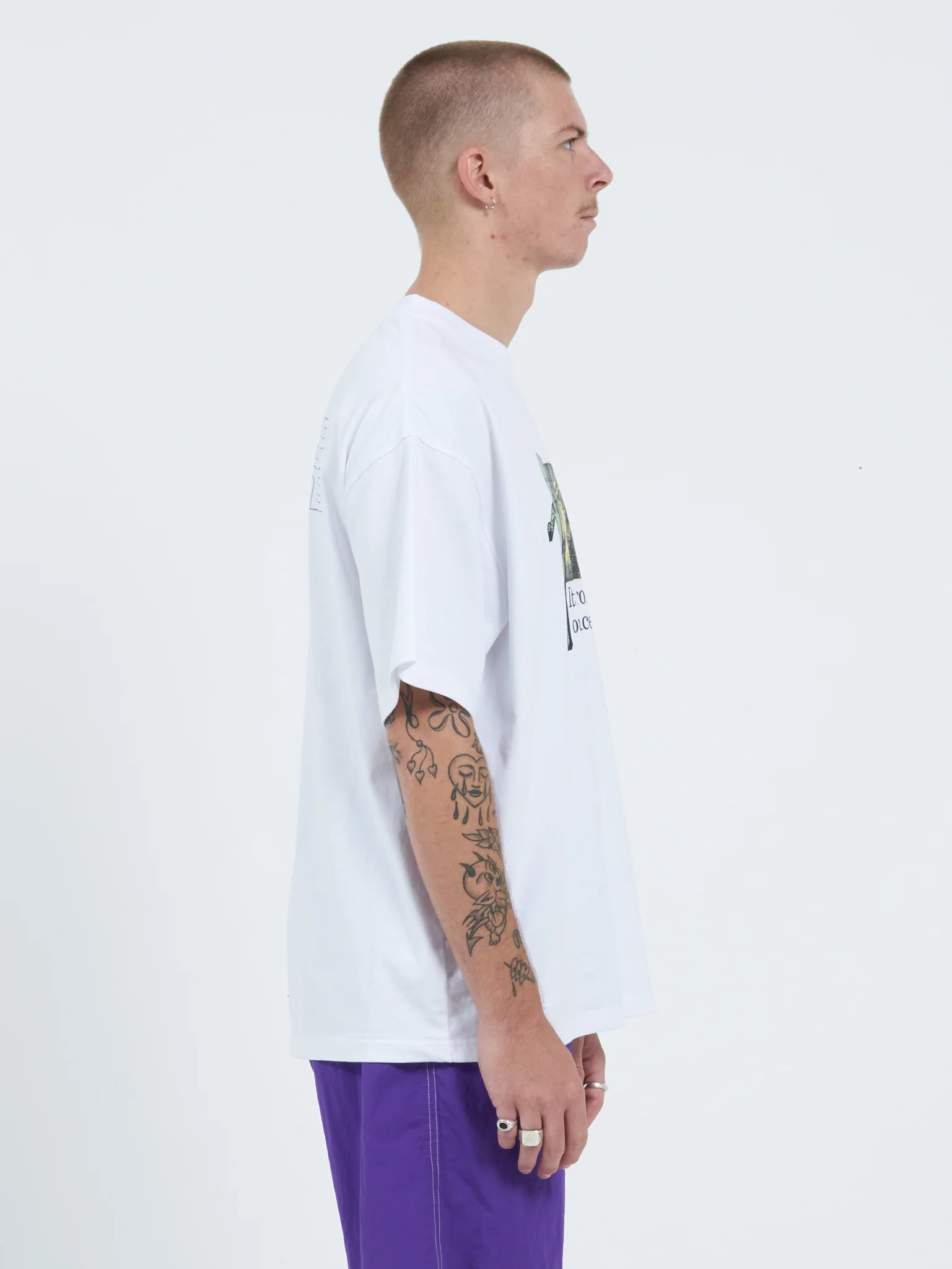 Alienation Over Size Tee - White - Image 3