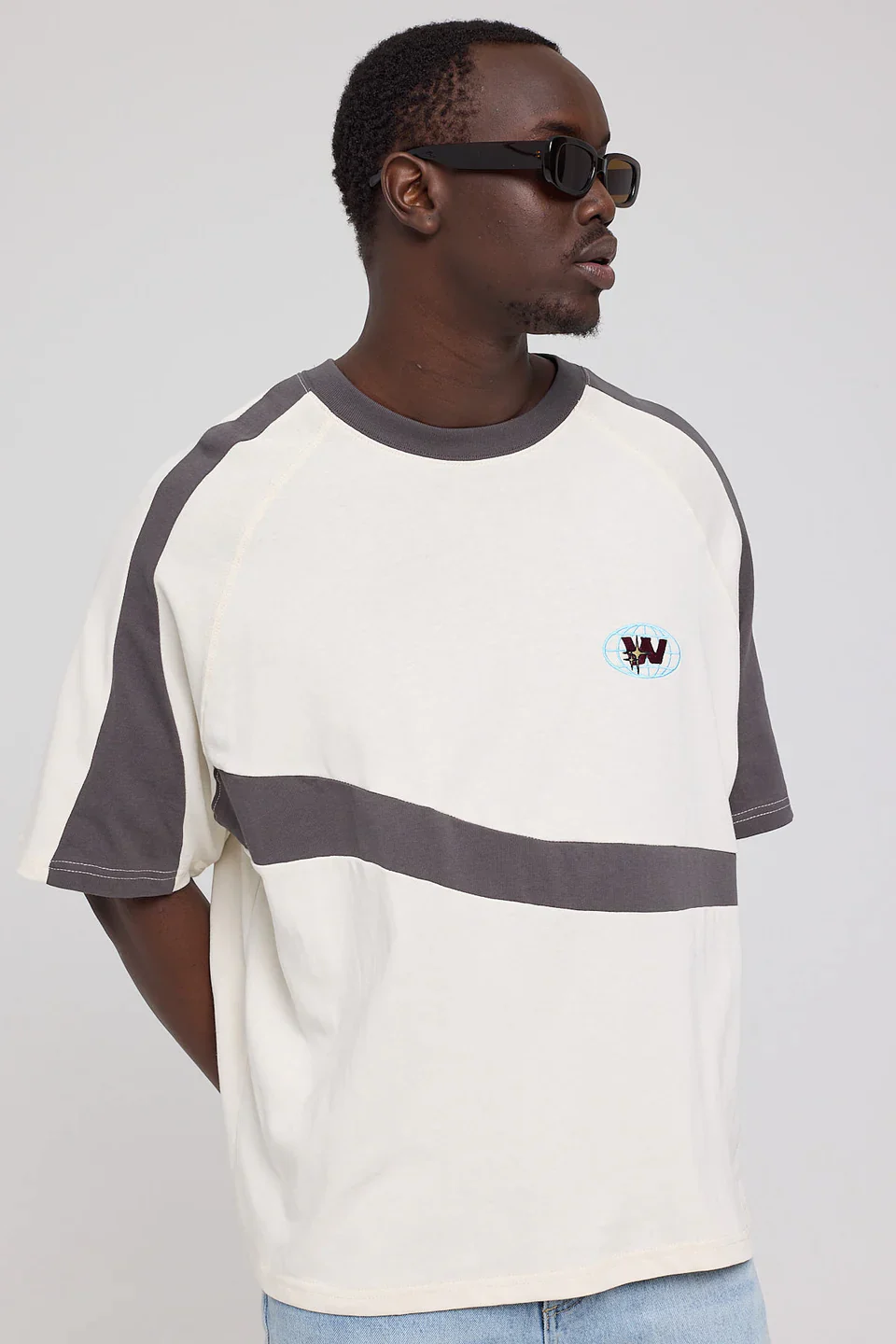 Anytime Oversize Raglan Tee - Zine - Image 6