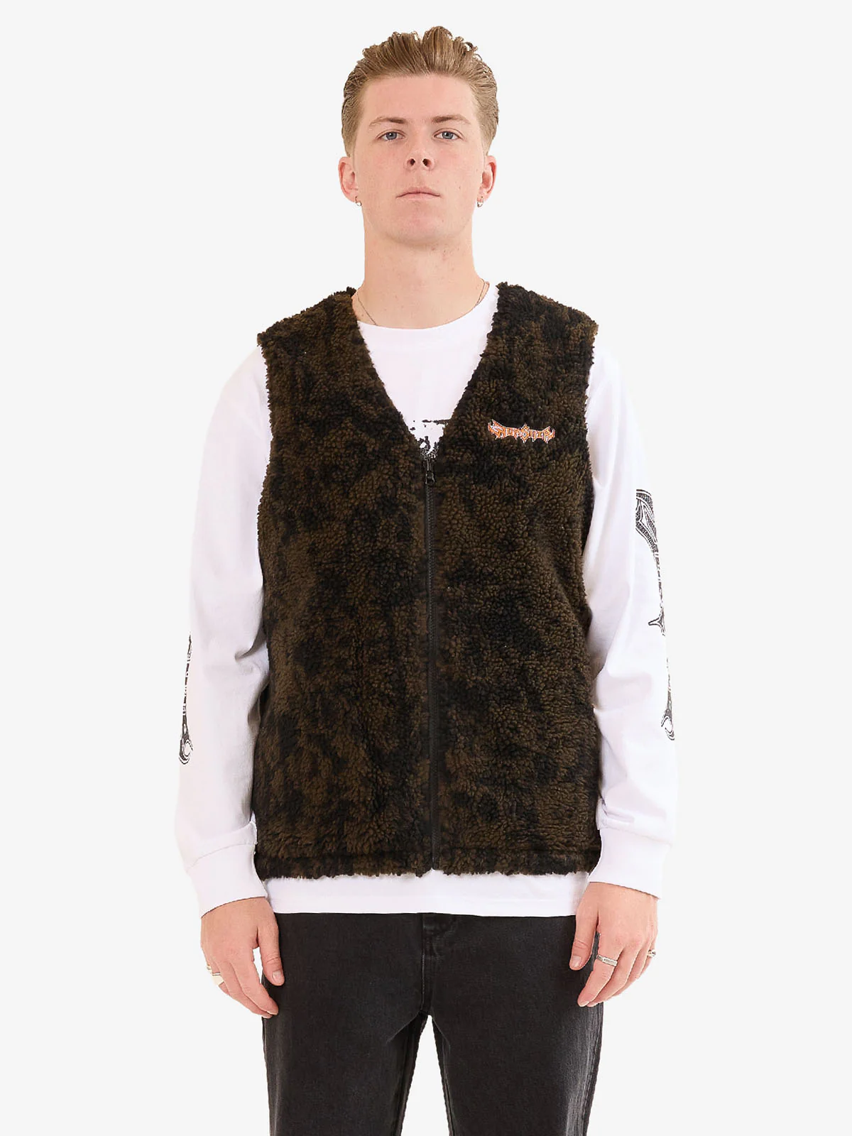 Blackwood Reversible Gilet - Chocolate - Image 6