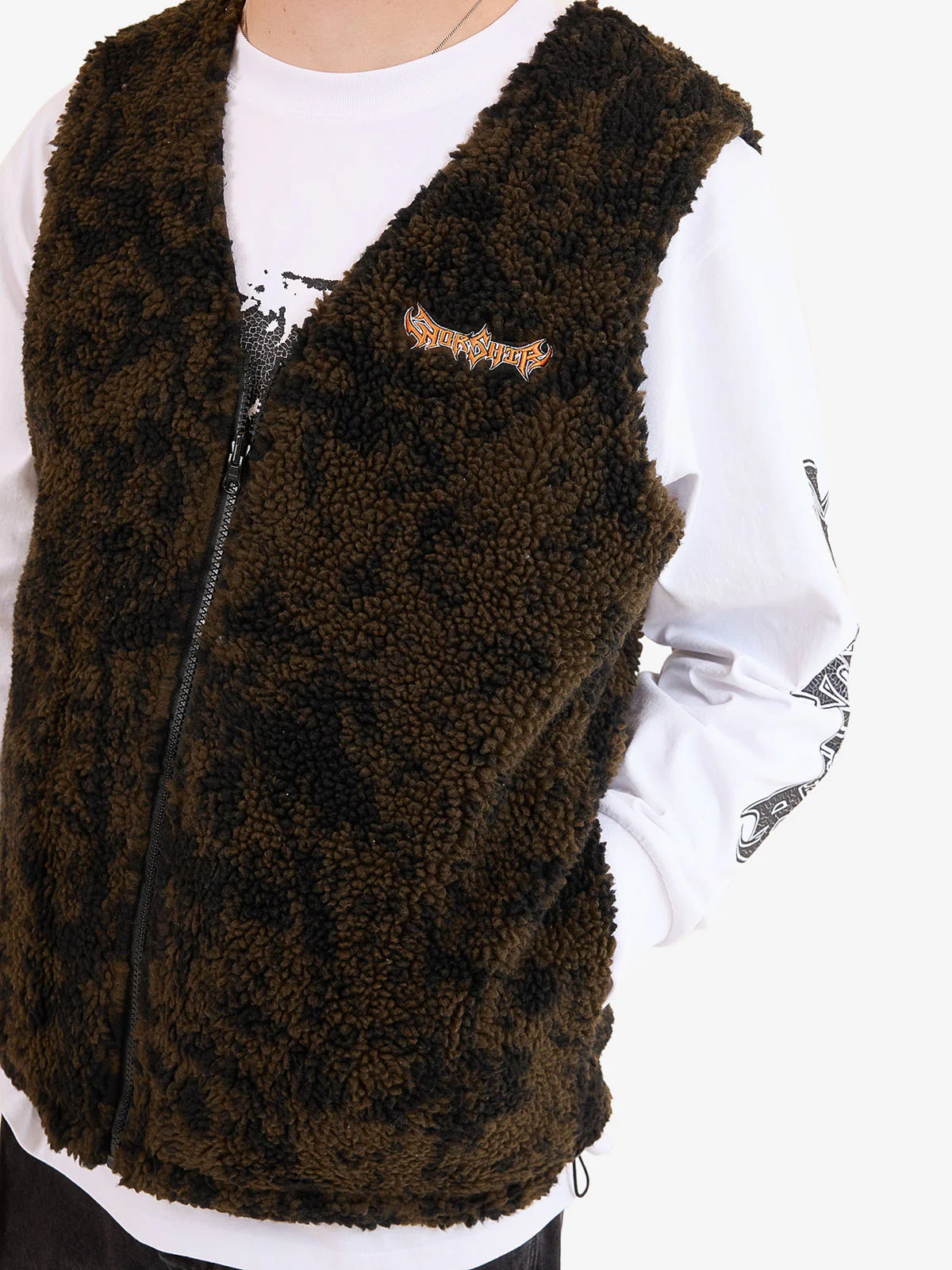 Blackwood Reversible Gilet - Chocolate - Image 9