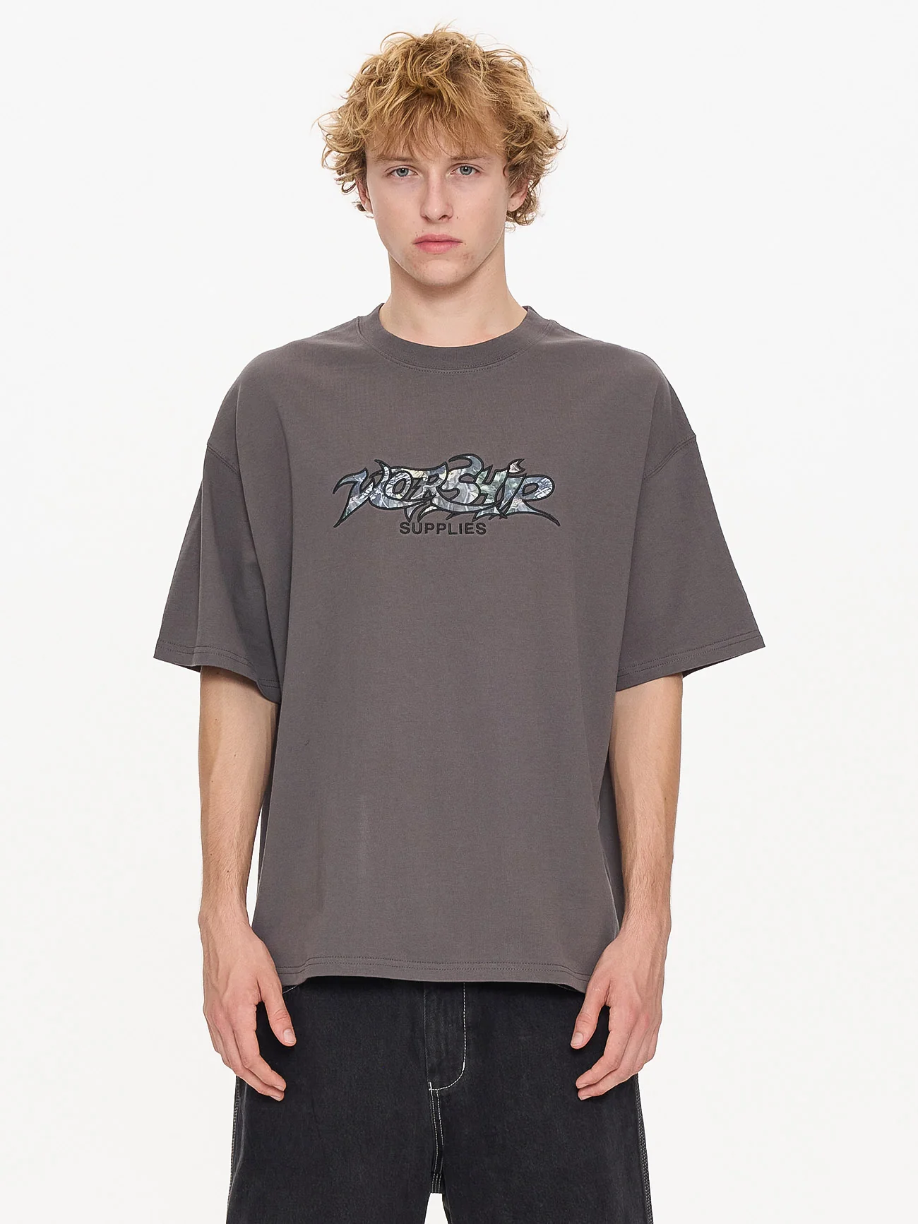 Bushman Oversize Tee - Worn Black - Image 6