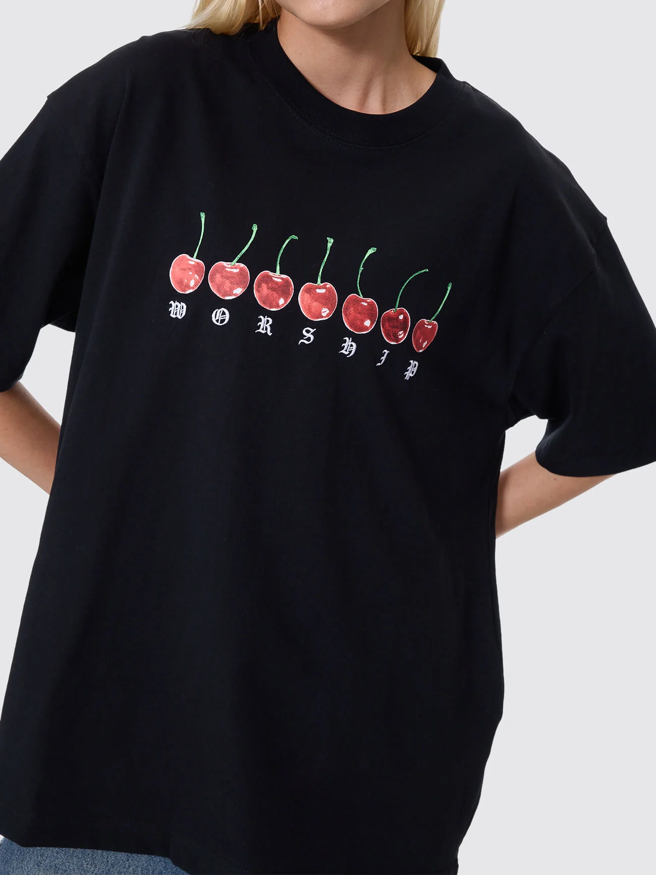 Cherio Oversized Tee - Black - Image 2