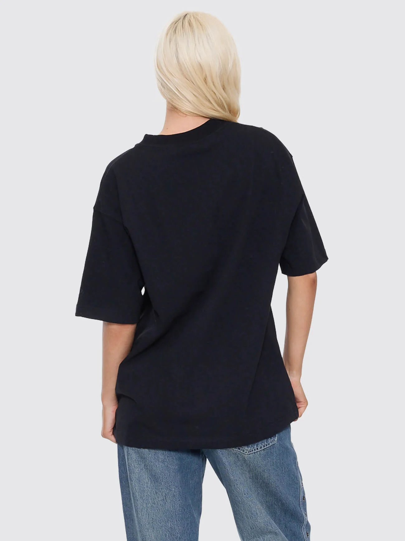 Cherio Oversized Tee - Black - Image 4