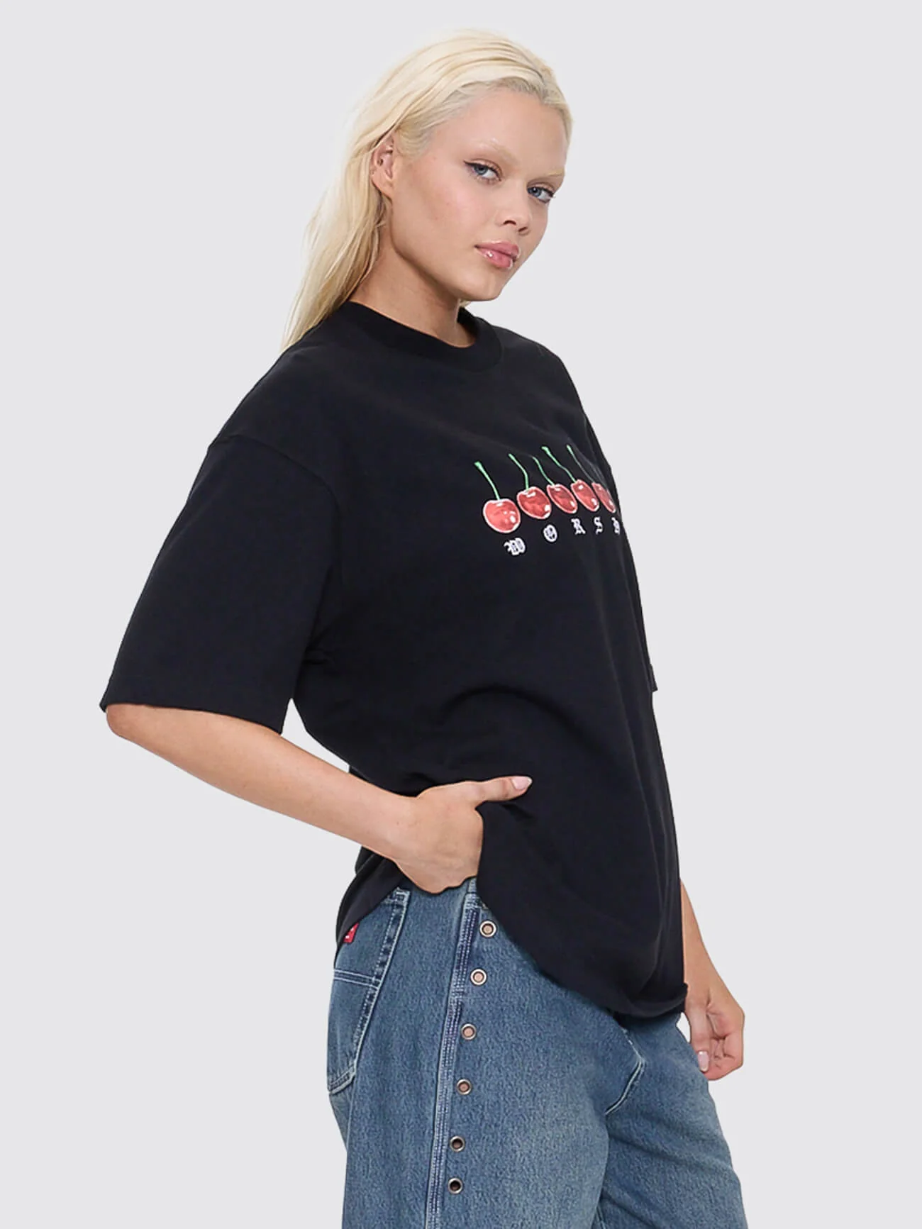 Cherio Oversized Tee - Black - Image 5