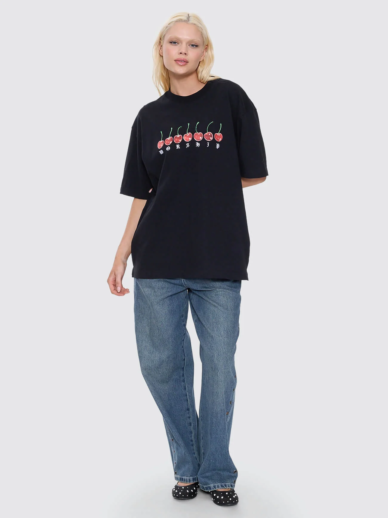 Cherio Oversized Tee - Black - Image 6
