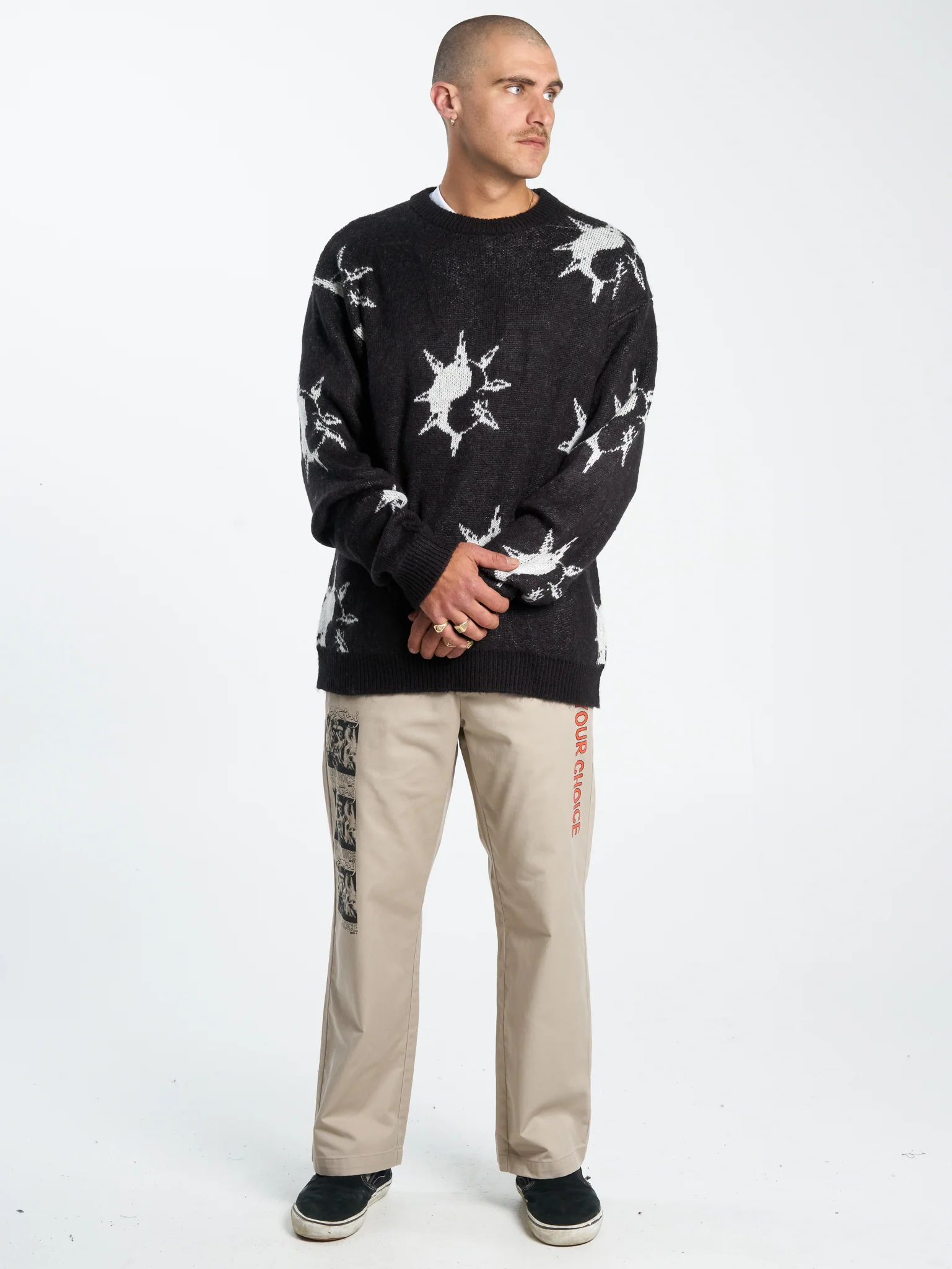 Destino Knitted Crew - Black - Image 4