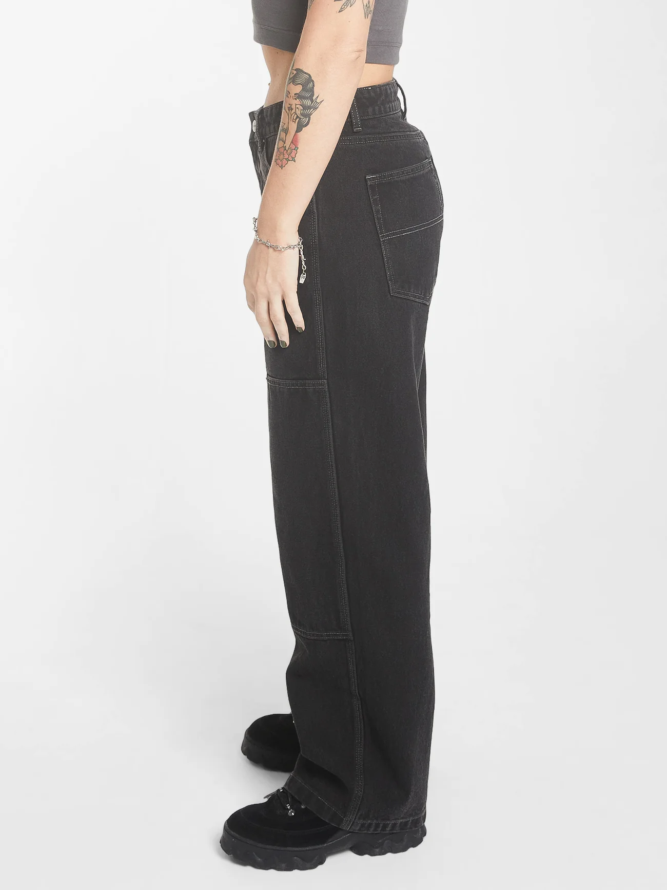 Double Knee Sloucher Jean - Broken Black - Image 4