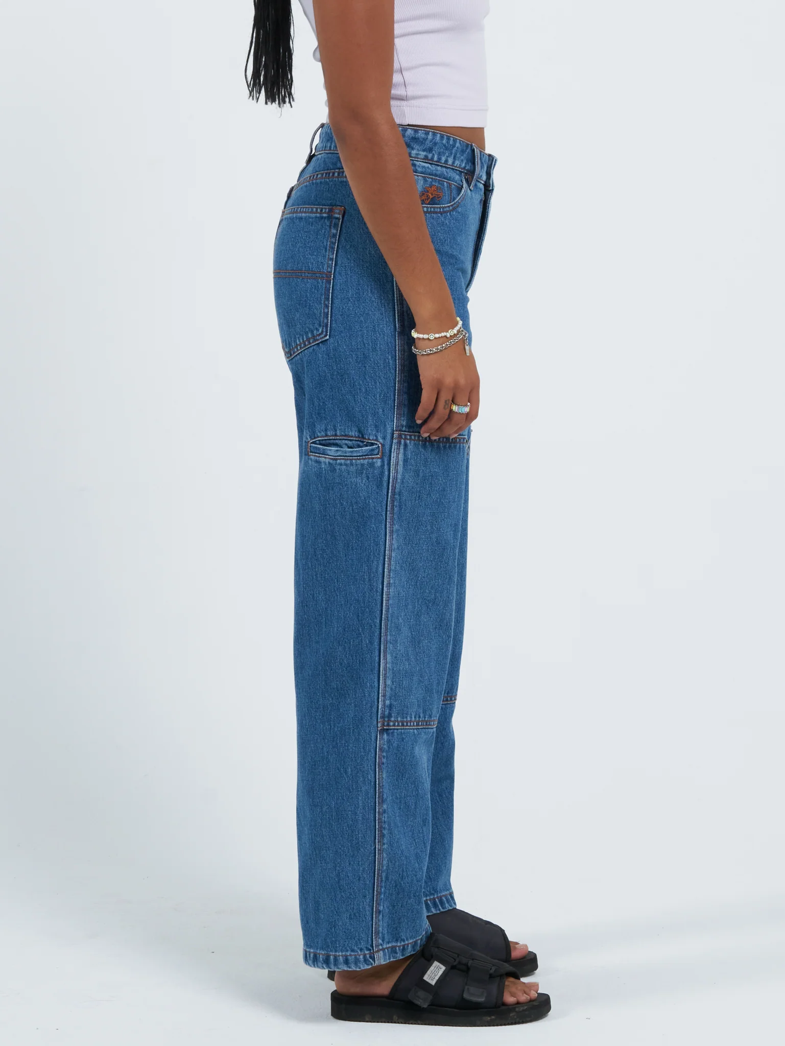 Double Knee Sloucher Jean - Classic Mid Blue - Image 4