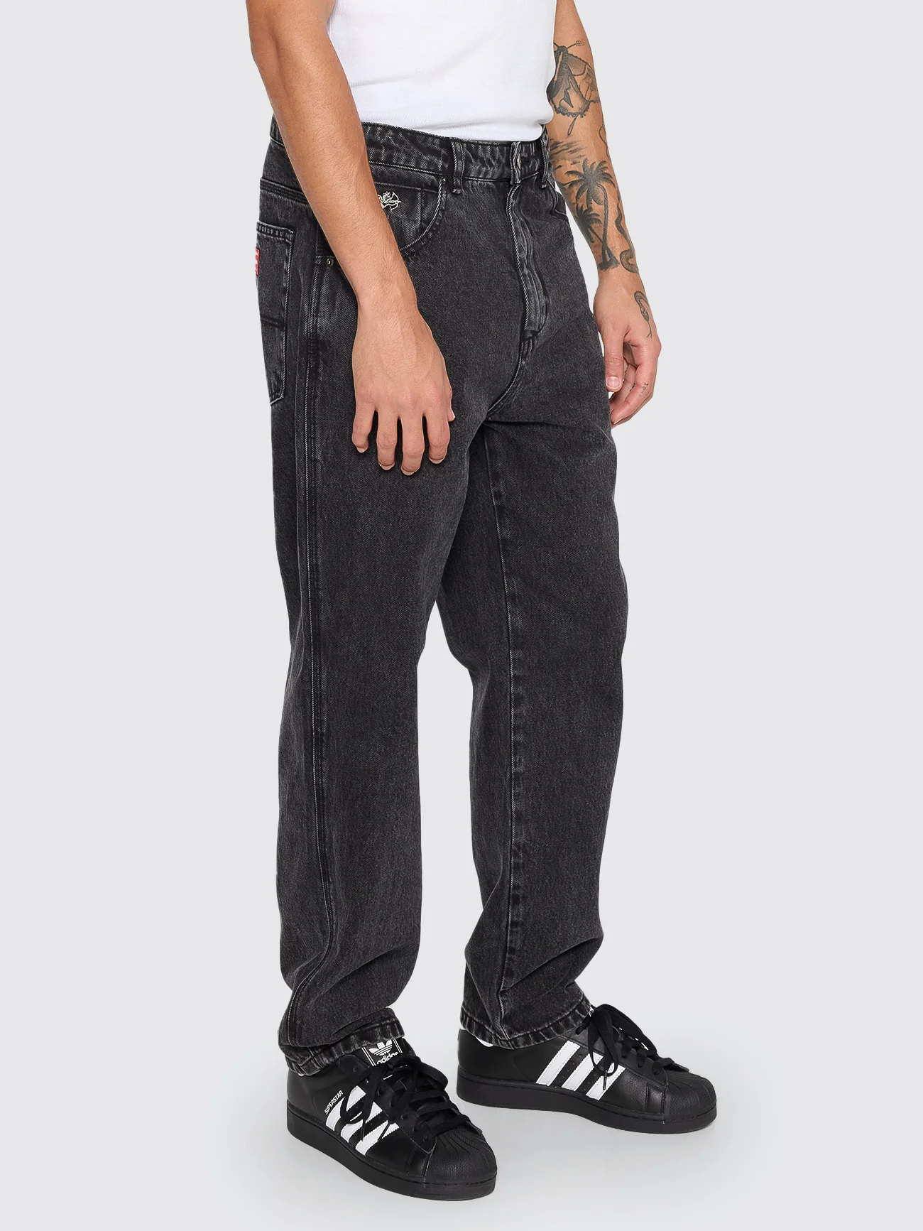 Lounger Jean - Black Rinse - Image 4