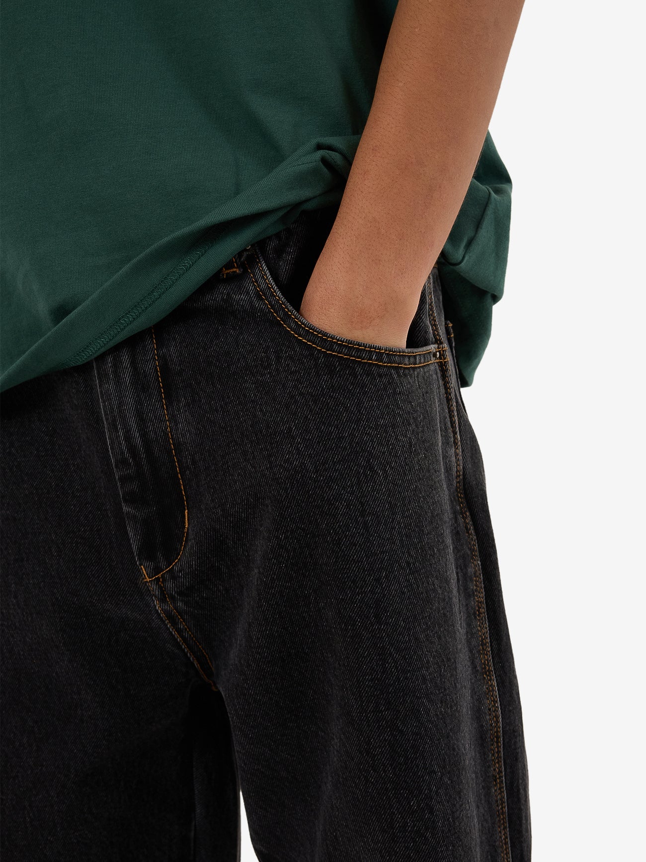 Lounger Jean - Black Rinse - Image 6