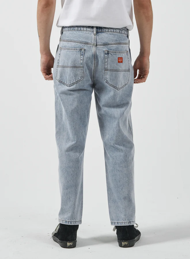 Lounger Jean - Raged Blue Fade - Image 4