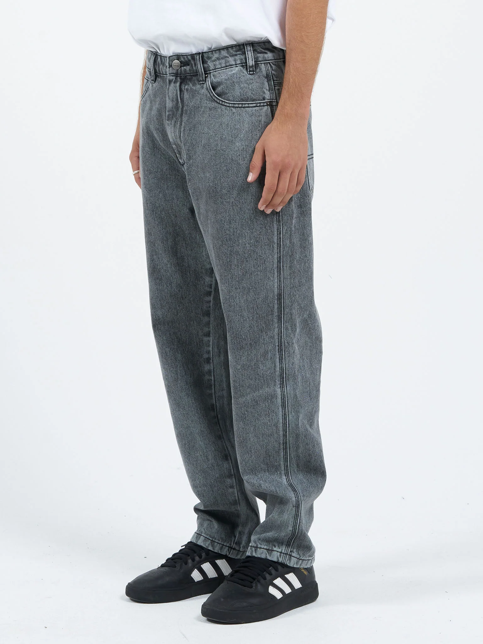Lounger Scoot Jean - Raged Grey-Black - Image 3