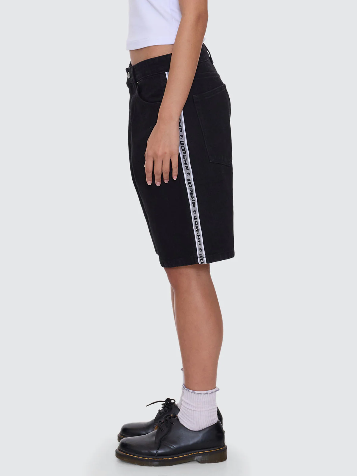 Pacer Sloucher Short - Worship Black - Image 4