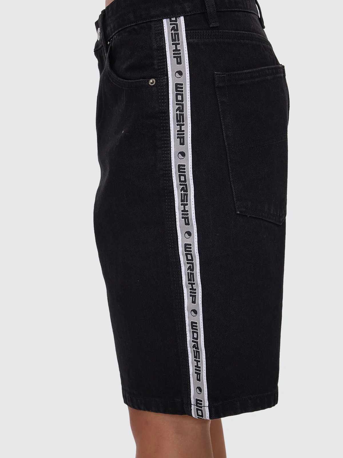 Pacer Sloucher Short - Worship Black - Image 8