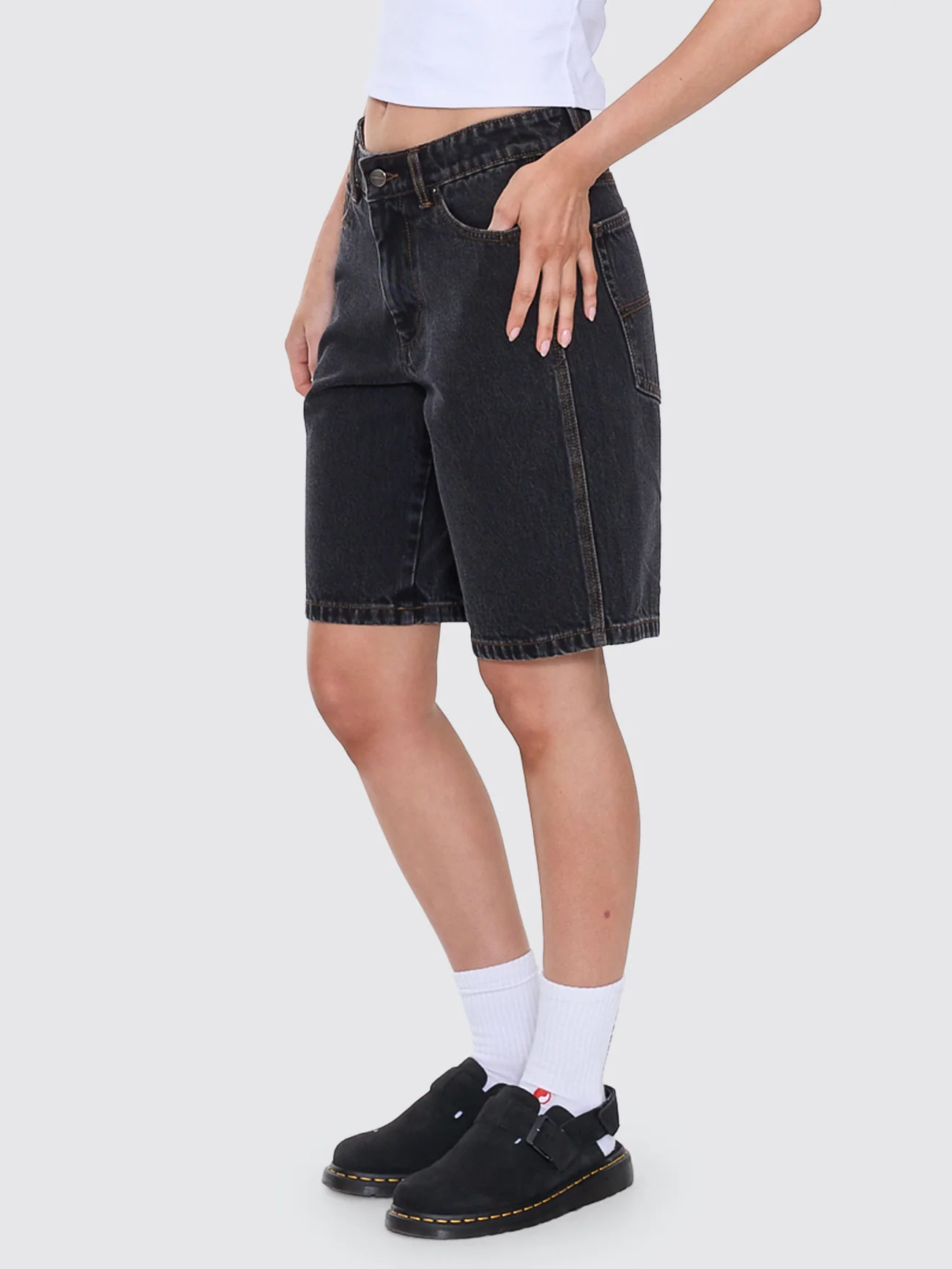 Sloucher Short - Black Rinse - Image 3