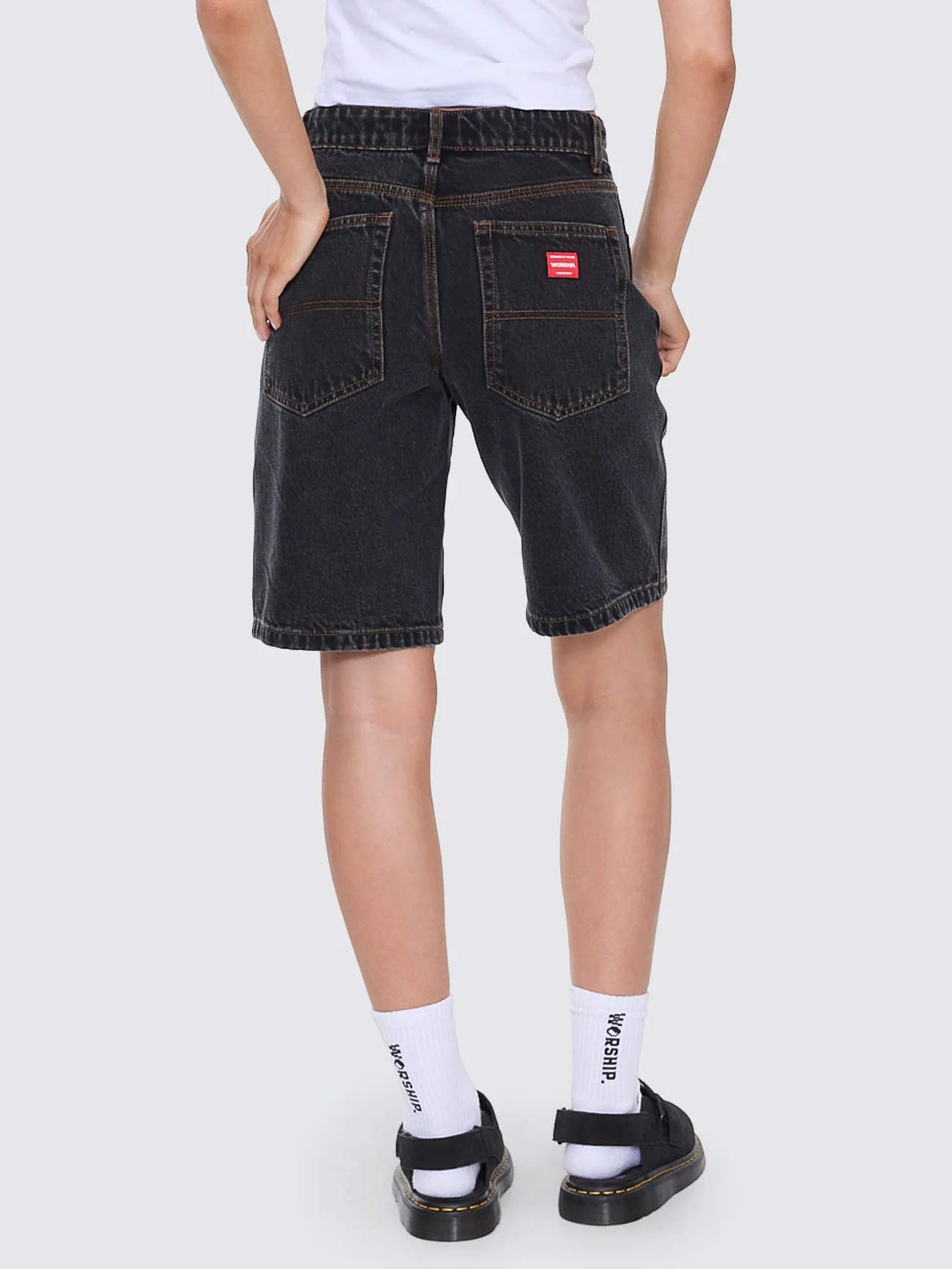 Sloucher Short - Black Rinse - Image 4