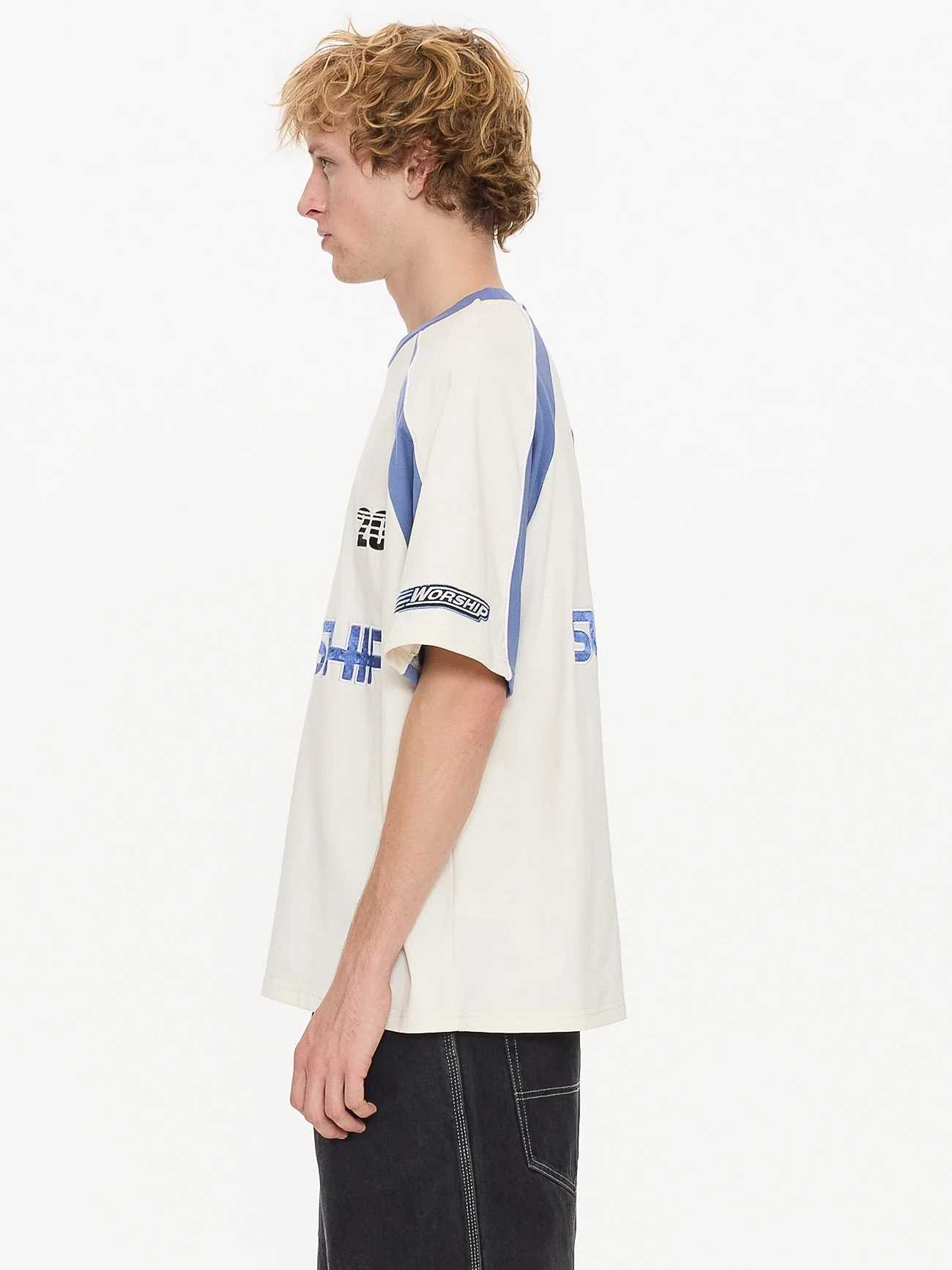 Squad Oversize Raglan Tee - Zine - Image 4