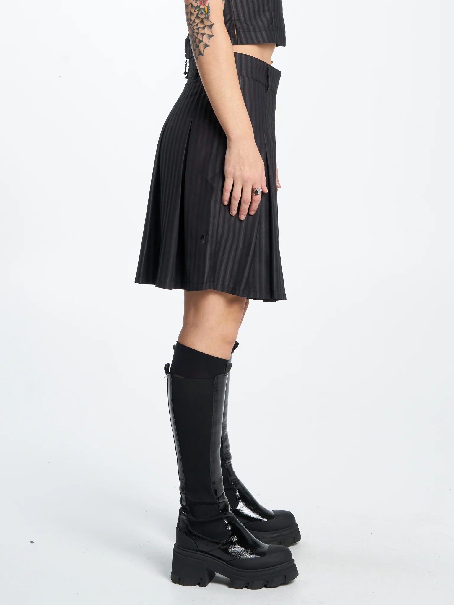 Tick Tock Pleat Skirt - Charcoal - Image 5