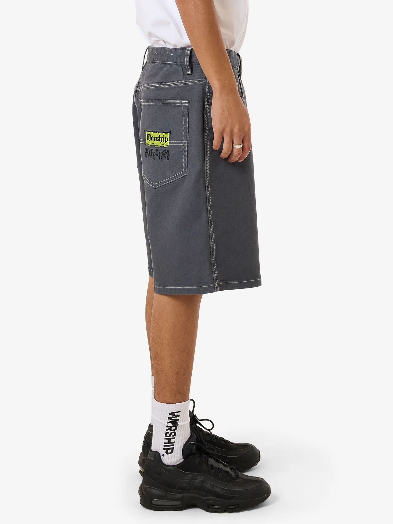Toot Big Dawg Jean Short - Carbon - Image 4