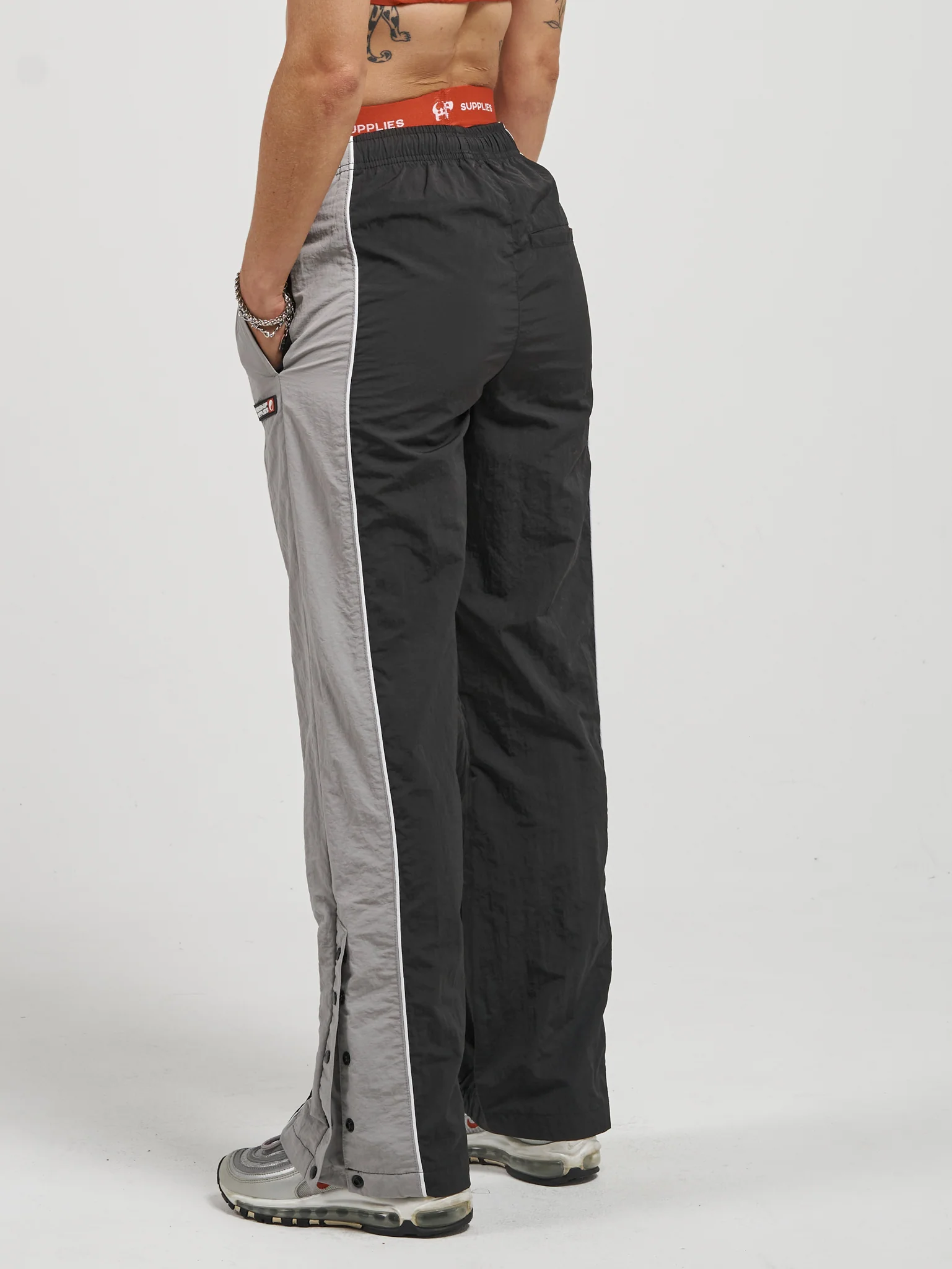 Tracker Nylon Pant - Black-Griffin - Image 4