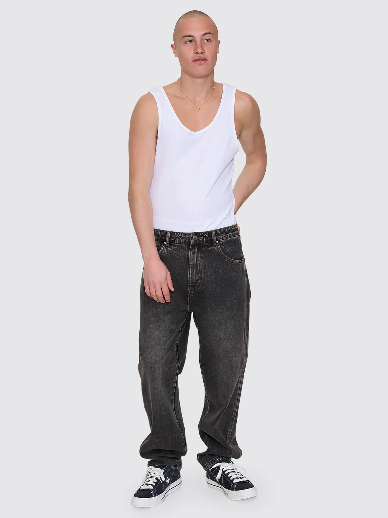Trudge Lounger Jean - Dirty Black - Image 9